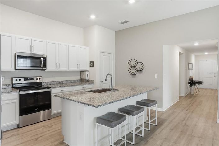 Image No.11-4 Bed House for sale