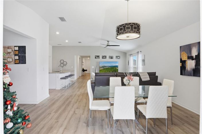 Image No.14-Propriété de 4 chambres à vendre à Davenport