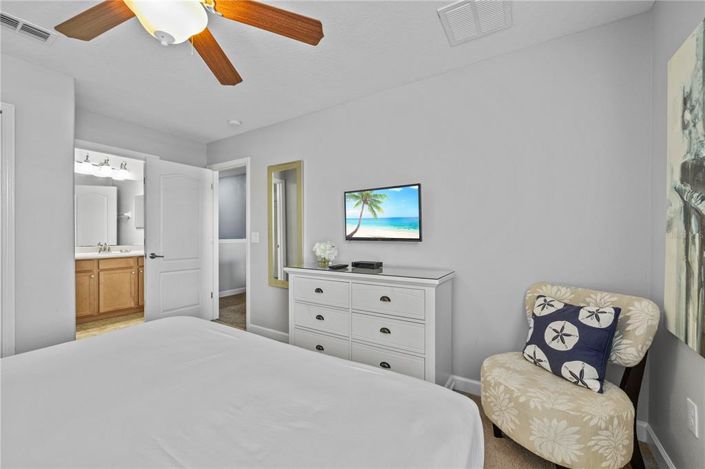 Image No.21-6 Bed House for sale