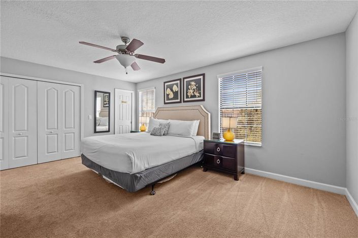 Image No.27-6 Bed House for sale