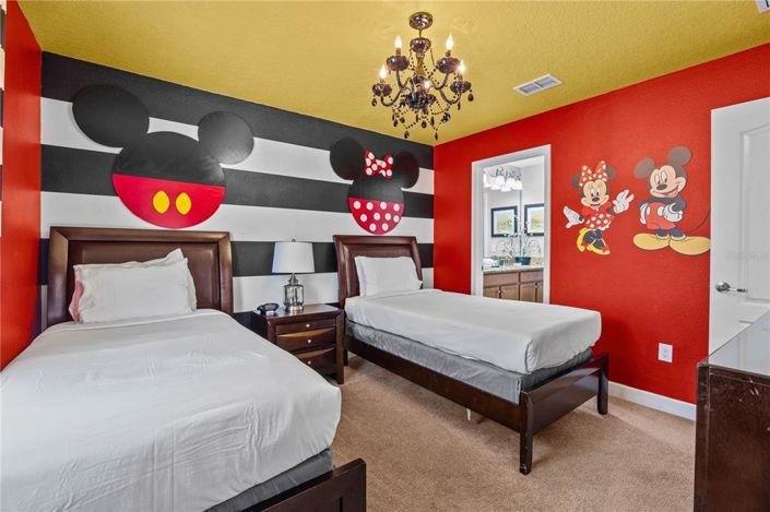 Image No.37-6 Bed House for sale