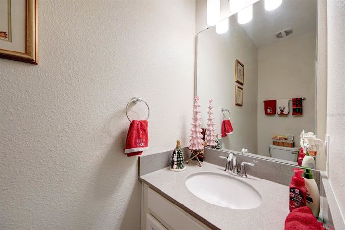 Image No.27-3 Bed Townhouse for sale