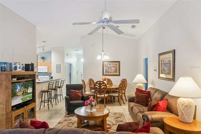 Image No.7-Propriété de 5 chambres à vendre à Davenport