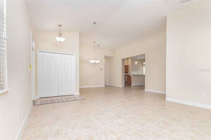 Image No.25-4 Bed House for sale