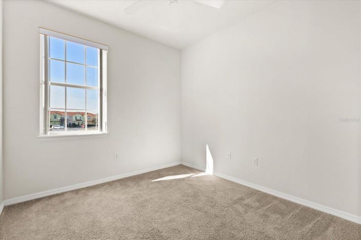 Image No.14-3 Bed Townhouse for sale