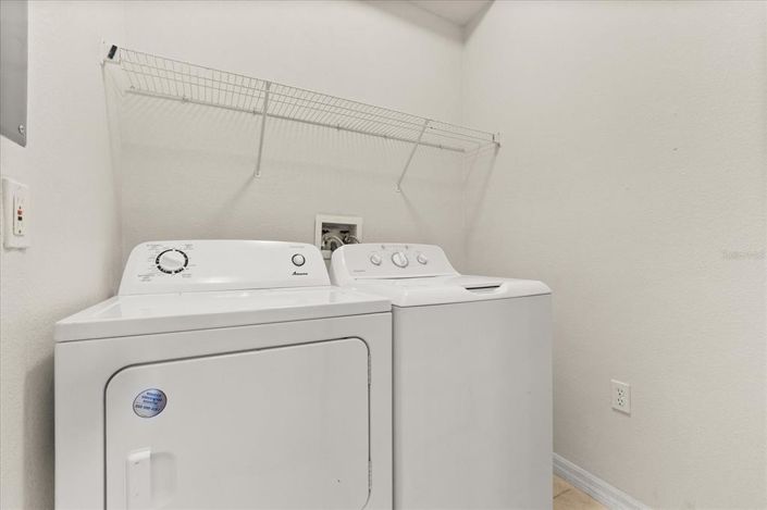 Image No.18-3 Bed Townhouse for sale