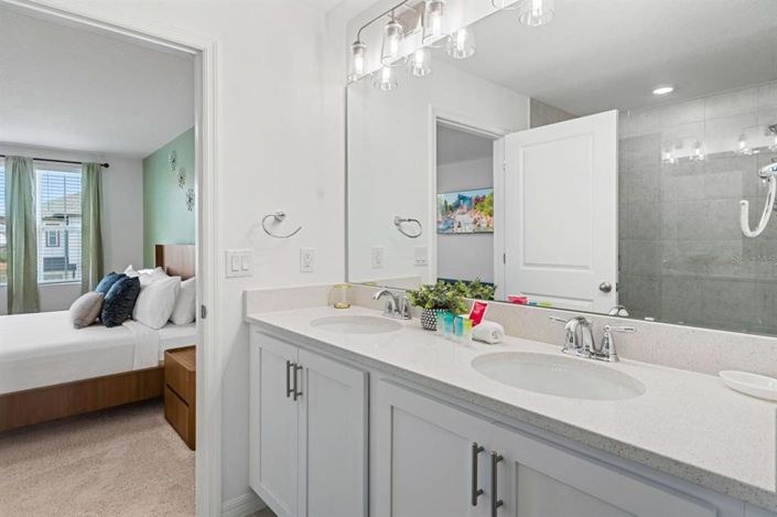 Image No.18-3 Bed Townhouse for sale