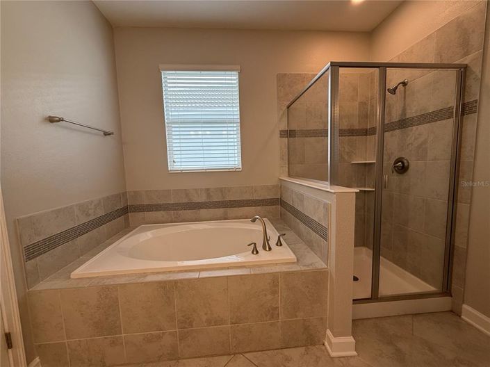 Image No.15-3 Bed Property for sale