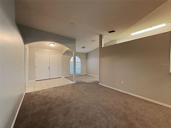 Image No.2-Propriété de 4 chambres à vendre à Davenport