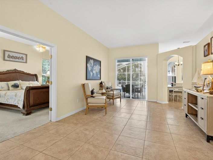 Image No.10-Propriété de 4 chambres à vendre à Davenport