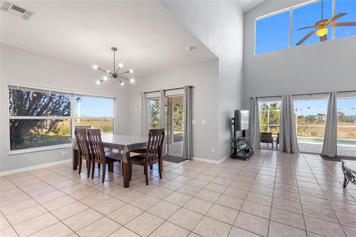 Image No.6-Propriété de 5 chambres à vendre à Davenport