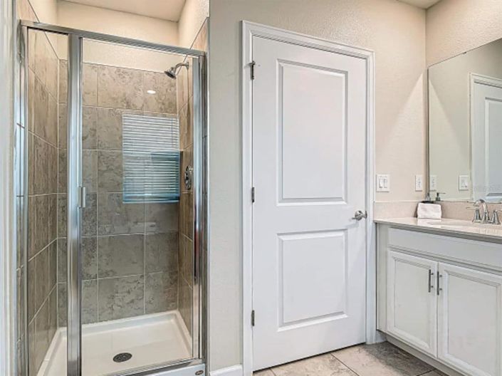 Image No.22-3 Bed Property for sale