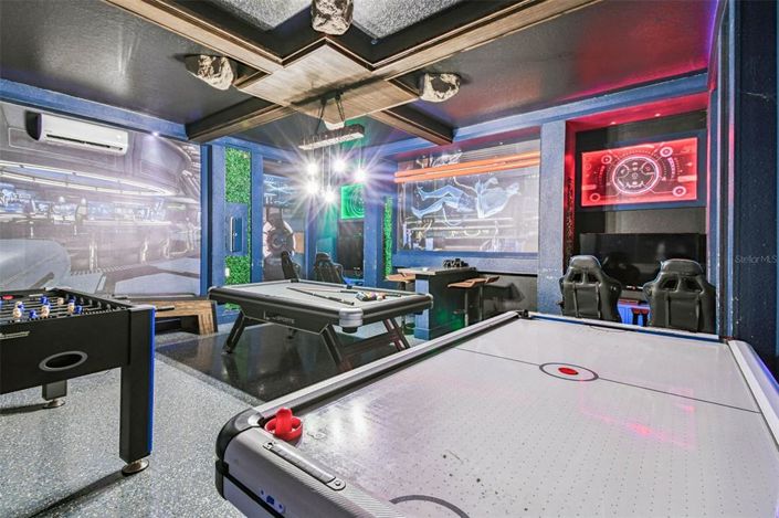 Image No.34-9 Bed Property for sale