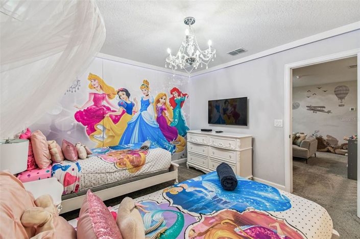 Image No.47-9 Bed Property for sale