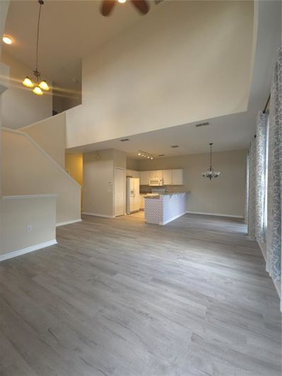 Image No.6-4 Bed Townhouse for sale