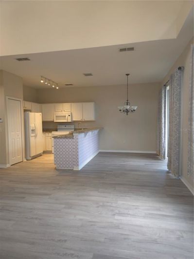 Image No.7-4 Bed Townhouse for sale