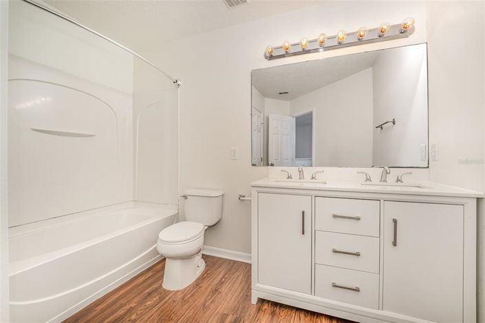 Image No.13-5 Bed House for sale