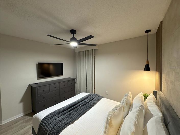 Image No.27-3 Bed Property for sale