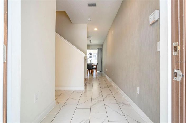 Image No.16-4 Bed Townhouse for sale