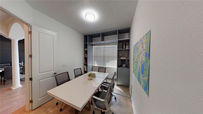 Image No.12-4 Bed Property for sale