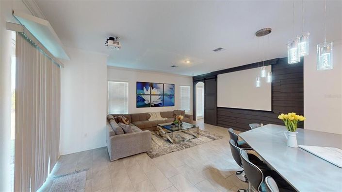 Image No.8-4 Bed House for sale