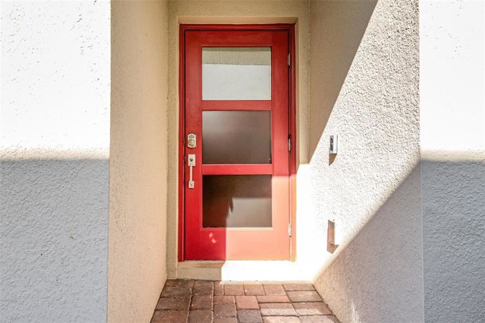 Image No.2-2 Bed Property for sale