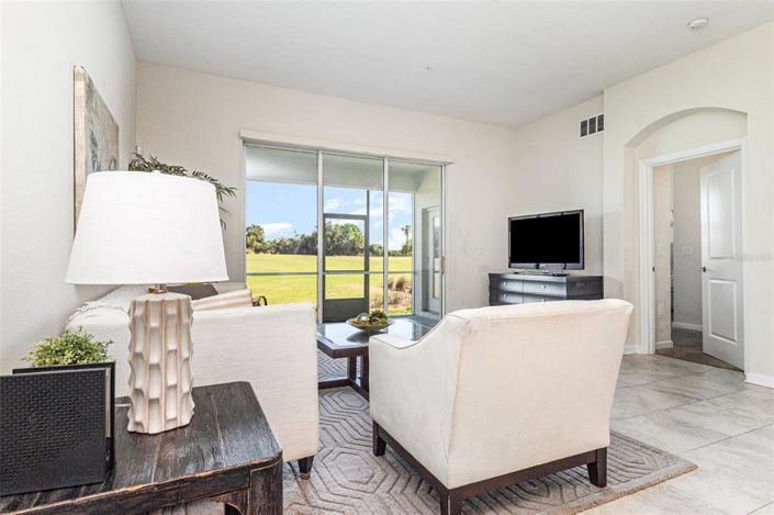 Image No.5-Appartement de 2 chambres à vendre à Saint John