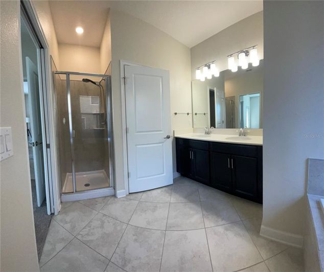 Image No.24-2 Bed Property for sale