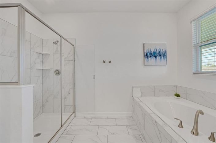 Image No.23-8 Bed House for sale