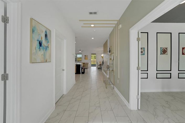 Image No.3-8 Bed Property for sale