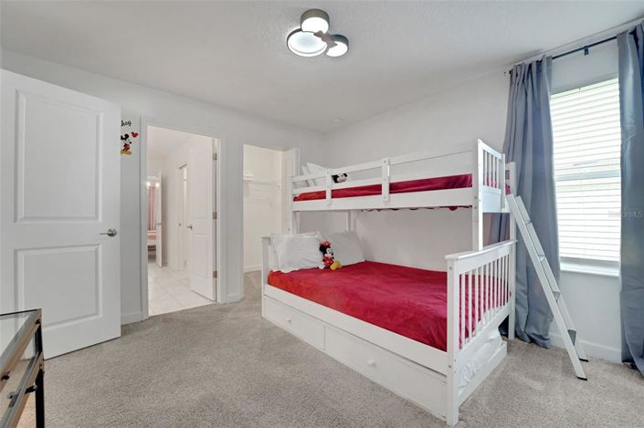 Image No.38-8 Bed Property for sale