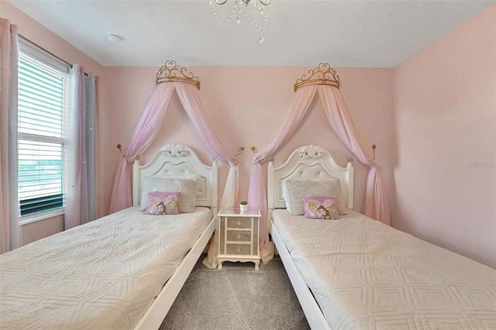 Image No.43-8 Bed Property for sale