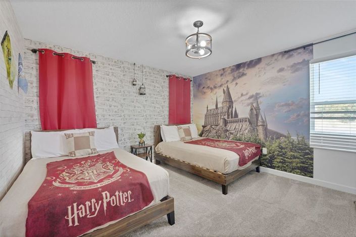 Image No.47-8 Bed Property for sale