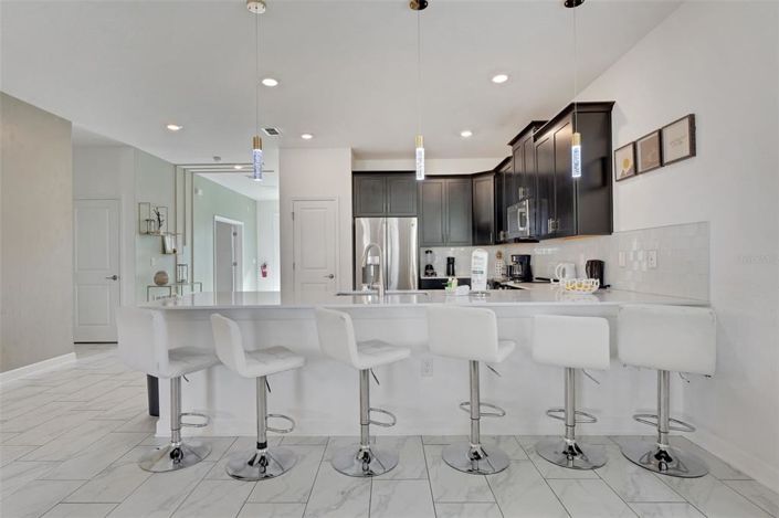 Image No.9-8 Bed House for sale