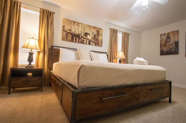 Image No.27-6 Bed Property for sale