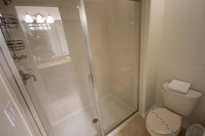 Image No.37-6 Bed House for sale