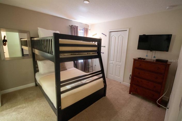 Image No.38-6 Bed Property for sale