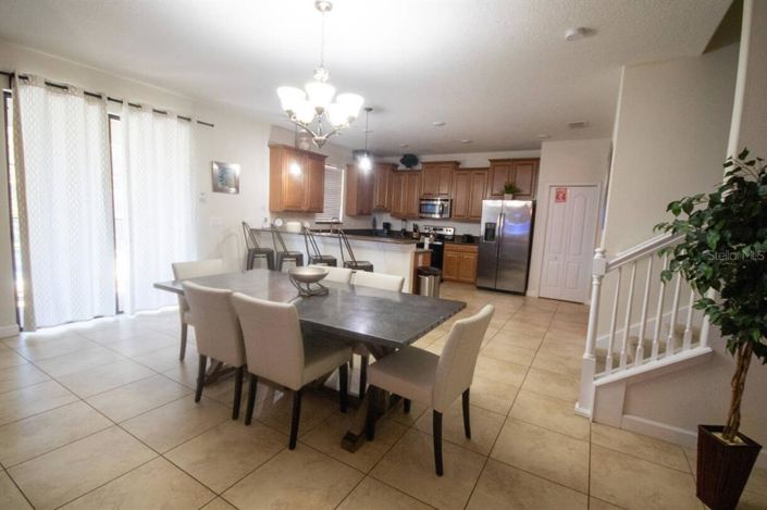 Image No.7-6 Bed House for sale