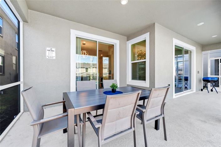 Image No.16-6 Bed House for sale