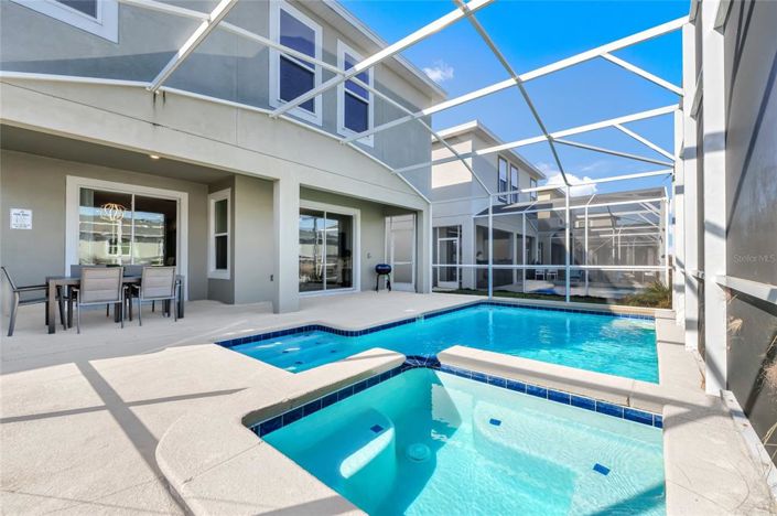 Image No.17-6 Bed House for sale