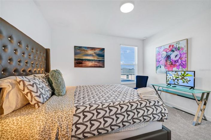 Image No.26-6 Bed Property for sale