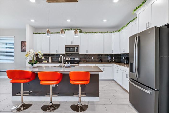 Image No.7-6 Bed House for sale