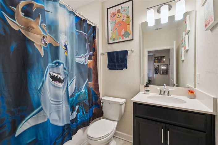 Image No.17-3 Bed Townhouse for sale