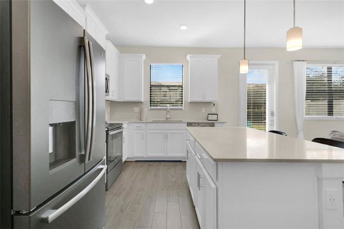 Image No.10-3 Bed Townhouse for sale