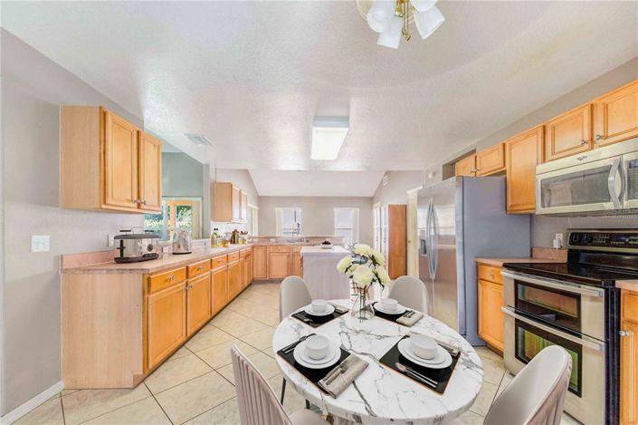 Image No.41-5 Bed Property for sale