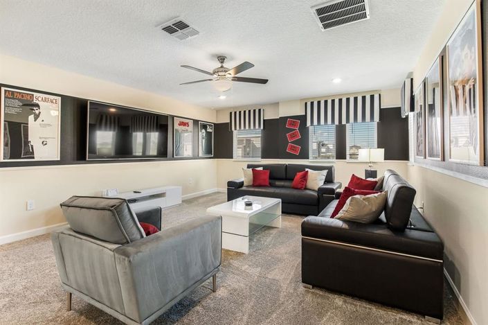 Image No.20-7 Bed Property for sale