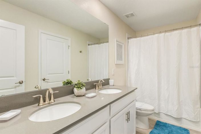 Image No.24-7 Bed House for sale