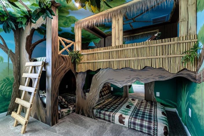 Image No.7-7 Bed House for sale