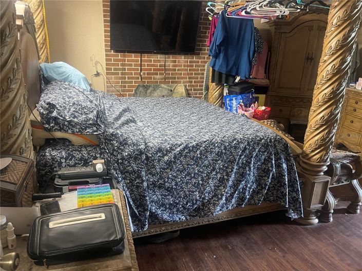 Image No.11-2 Bed Property for sale