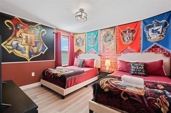 Image No.33-7 Bed House for sale